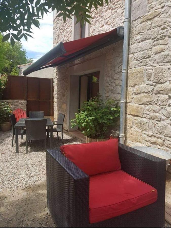 Magnifique villa dans un écrin de verdure. Mas-des-Cours Exterior foto